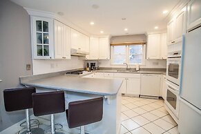 Central Boston 5 Bed 2 Bath North End-sleeps 10