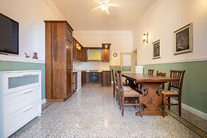 Santa Maria Novella 4 Bedrooms by Mmega