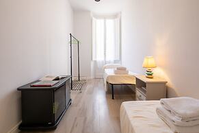 Santa Maria Novella 4 Bedrooms by Mmega