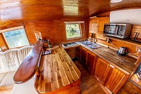 Prague Bay Houseboats