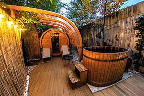 Prague Bay Houseboats