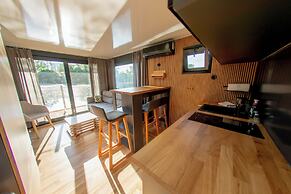 Prague Bay Houseboats