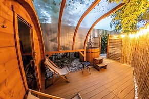 Prague Bay Houseboats