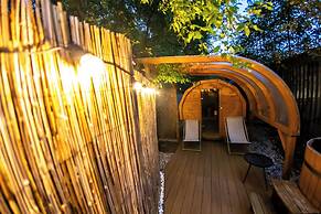 Prague Bay Houseboats