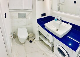 Royal Sea Breeze Apartment