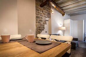 JOIVY Chic Studio in Como Centre