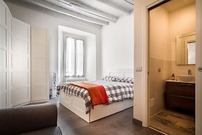 JOIVY Chic Studio in Como Centre