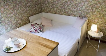 JOIVY Flowers Apartment 25