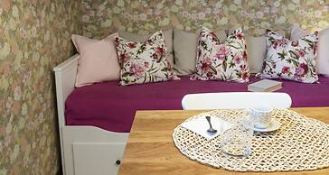 JOIVY Flowers Apartment 25