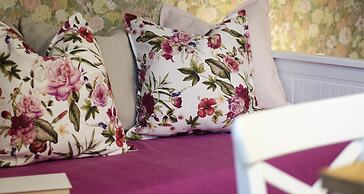 JOIVY Flowers Apartment 25