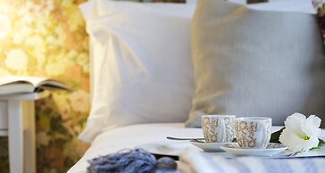 JOIVY Flowers Apartment 25