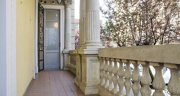 JOIVY Fabulous Charming House in Como