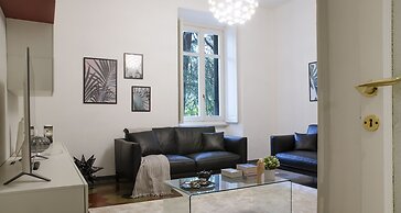 JOIVY Fabulous Charming House in Como