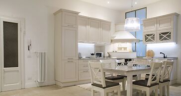 JOIVY Fabulous Charming House in Como