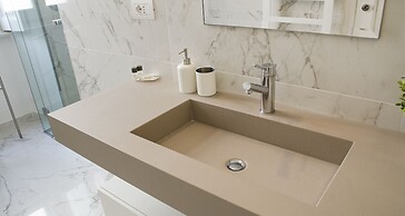 JOIVY Fabulous Charming House in Como