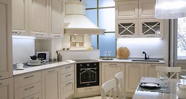 JOIVY Fabulous Charming House in Como