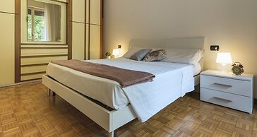 JOIVY Welcoming 1BR apt next to Villa Olmo