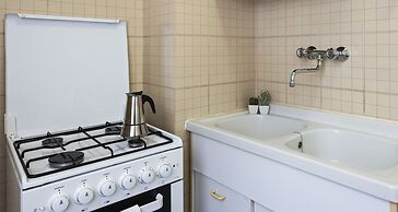 JOIVY Welcoming 1BR apt next to Villa Olmo