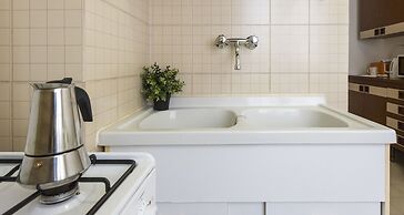 JOIVY Welcoming 1BR apt next to Villa Olmo