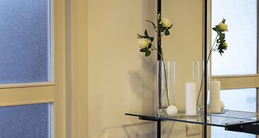 JOIVY Welcoming 1BR apt next to Villa Olmo