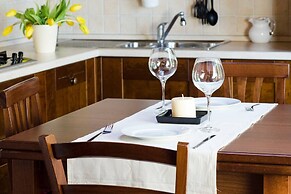 JOIVY Attic on the Lake