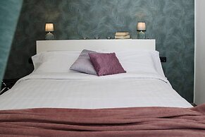 JOIVY Cute 1-bedroom flat next to Lake Como