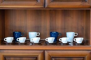 JOIVY Band House di Fronte al Terminal Traghetti