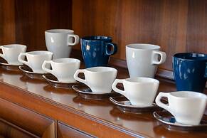 JOIVY Band House di Fronte al Terminal Traghetti