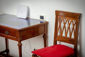 JOIVY Band House di Fronte al Terminal Traghetti