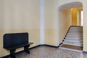 JOIVY Band House di Fronte al Terminal Traghetti