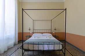 JOIVY Piazza Dei Greci Nel Cuore Della Storia