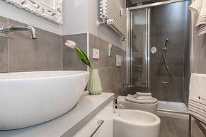 JOIVY Lotto Square Apartment