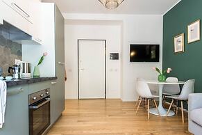 JOIVY Lotto Square Apartment