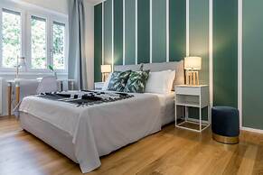 JOIVY Lotto Square Apartment