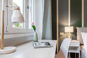 JOIVY Lotto Square Apartment