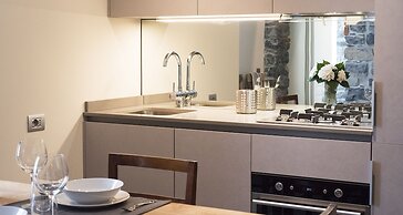 JOIVY Elegant 1BR Flat Near City Centre