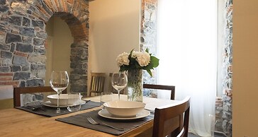 JOIVY Elegant 1BR Flat Near City Centre