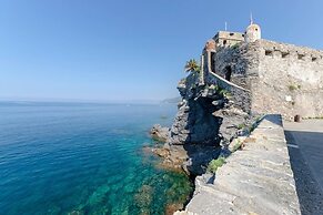 JOIVY Porto Bello a Camogli