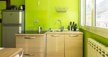 JOIVY Vibrant Studio Near Train Station