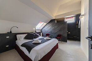 JOIVY The Private View