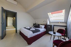 JOIVY The Private View