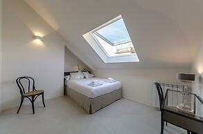 JOIVY The Private View