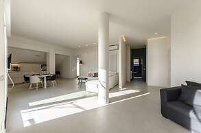 JOIVY The Private View