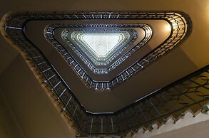 JOIVY The Private View