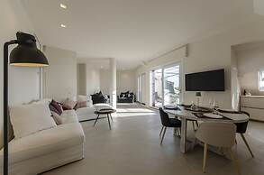 JOIVY The Private View