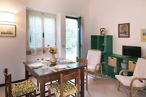 JOIVY Villa Il Glicine sul Mare