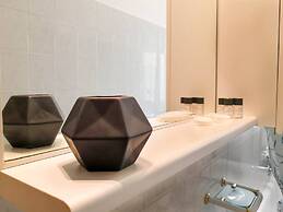 JOIVY Wooden Guerrini Apartment