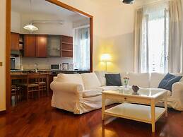 JOIVY Wooden Guerrini Apartment