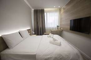 Ornament Suites Nilie Hospitality MGMT