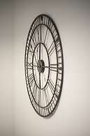 Ornament Suites Nilie Hospitality MGMT